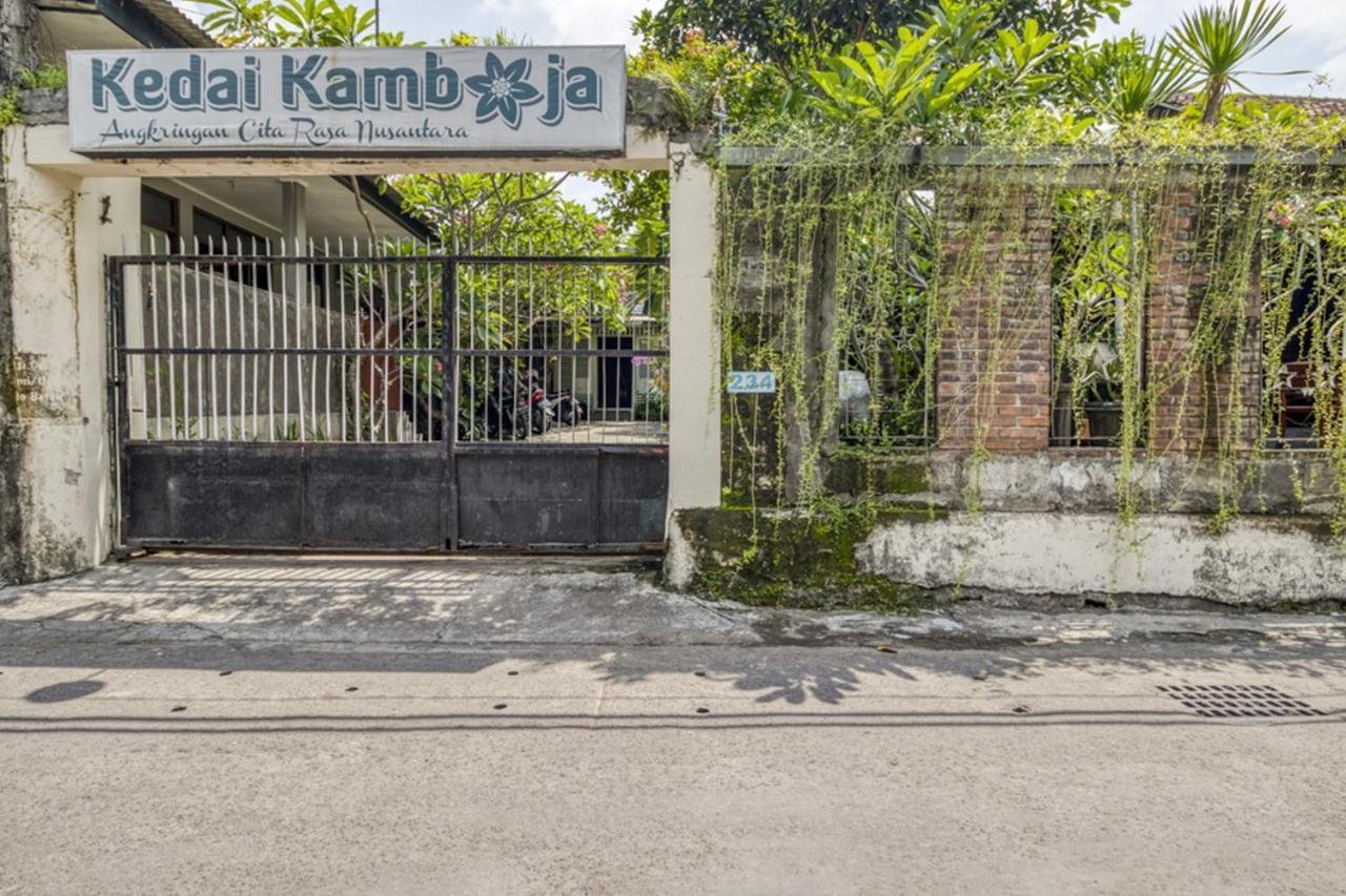 Reddoorz Hostel Near Adisucipto Airport Yogyakarta Kalasan Zewnętrze zdjęcie